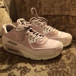 Women’s Nike Air Max 90 LX size 6.5 Particle Rose